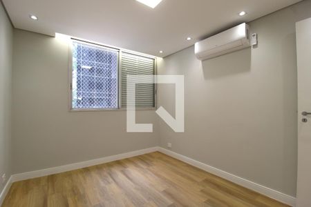 Quarto 2 de apartamento para alugar com 3 quartos, 116m² em Chácara Itaim, São Paulo