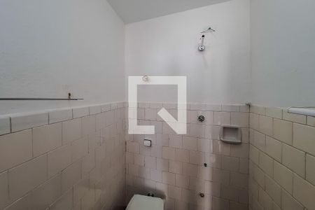 Banheiro de casa para alugar com 1 quarto, 23m² em Jardim da Gloria, São Paulo