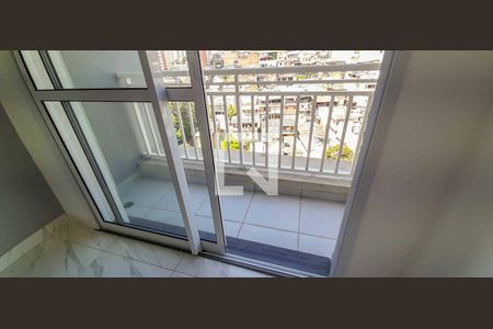 Sacada/Sala de apartamento à venda com 2 quartos, 49m² em Jaguaribe, Osasco