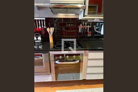 Cozinha de apartamento para alugar com 1 quarto, 74m² em Cambuí, Campinas