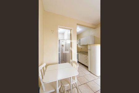 Sala/Cozinha de apartamento para alugar com 1 quarto, 20m² em São José, Canoas