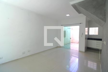 Sala de casa à venda com 2 quartos, 70m² em Jardim Nosso Lar, São Paulo