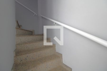 Corredor de casa à venda com 2 quartos, 70m² em Jardim Nosso Lar, São Paulo