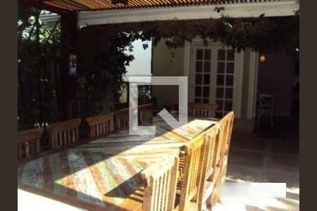 Casa de Condomínio à venda com 4 quartos, 530m² em Super Quadra Morumbi, São Paulo
