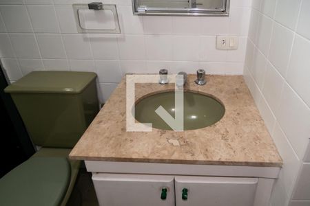 Banheiro Social de apartamento à venda com 2 quartos, 80m² em Consolação, São Paulo