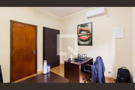 Casa à venda com 4 quartos, 230m² em Vila Mariana, São Paulo