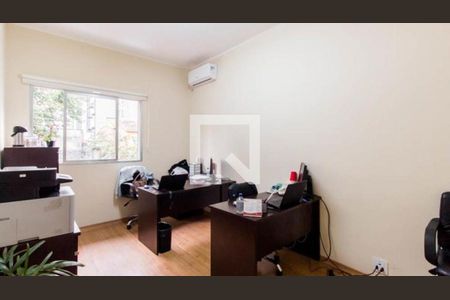 Casa à venda com 4 quartos, 230m² em Vila Mariana, São Paulo