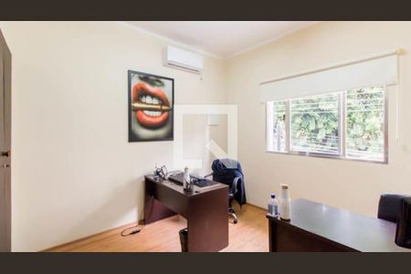 Casa à venda com 4 quartos, 230m² em Vila Mariana, São Paulo
