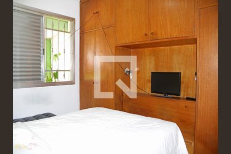 Casa à venda com 3 quartos, 100m² em Jardim Guarapiranga, São Paulo