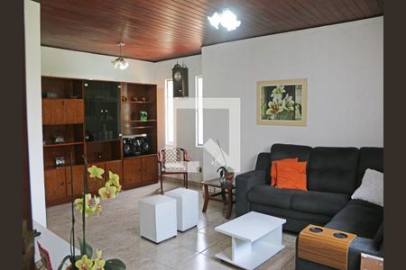 Casa à venda com 3 quartos, 100m² em Jardim Guarapiranga, São Paulo