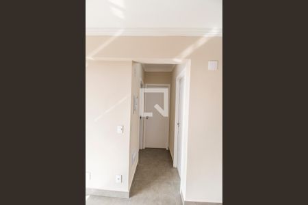 Corredor de apartamento para alugar com 2 quartos, 48m² em Nova Aldeinha, Barueri