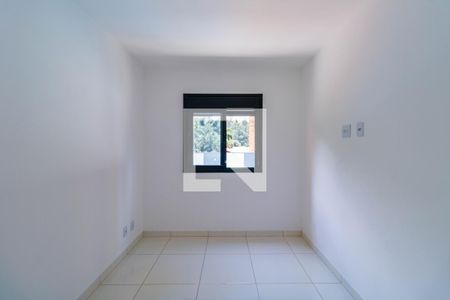 Quarto 1 de apartamento para alugar com 2 quartos, 40m² em Jardim Parque Morumbi, São Paulo