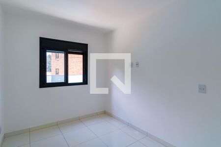 Quarto 1 de apartamento para alugar com 2 quartos, 40m² em Jardim Parque Morumbi, São Paulo