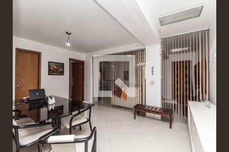 Casa à venda com 4 quartos, 220m² em Campo Belo, São Paulo