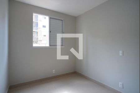 Quarto 2 de apartamento à venda com 2 quartos, 44m² em Humaitá, Porto Alegre