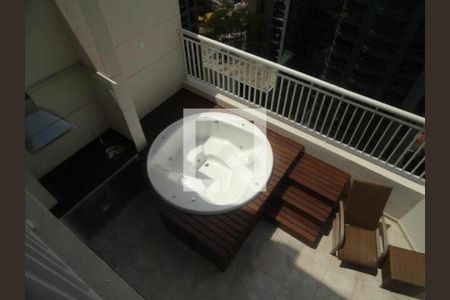 Apartamento à venda com 3 quartos, 133m² em Vila Olímpia, São Paulo