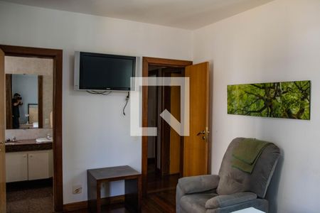 Suíte de apartamento para alugar com 4 quartos, 146m² em Belvedere, Belo Horizonte