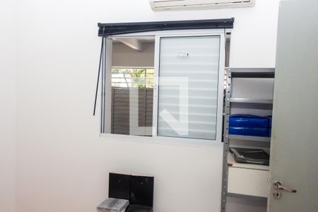 Quarto  de casa para alugar com 3 quartos, 200m² em Vila Santo Antônio, São Paulo