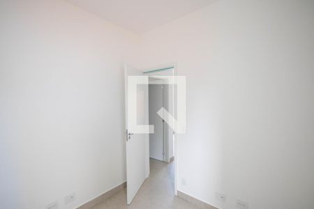 Quarto 2 de apartamento para alugar com 2 quartos, 42m² em Vila Mazzei, São Paulo