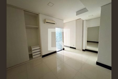 Quarto de casa para alugar com 1 quarto, 120m² em Monte Castelo, Contagem