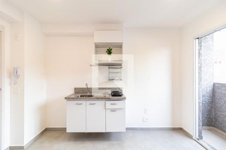 Cozinha de apartamento à venda com 1 quarto, 24m² em Vila Lageado, São Paulo