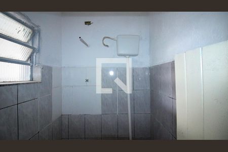 Banheiro de casa para alugar com 1 quarto, 30m² em Jardim Marília, São Paulo