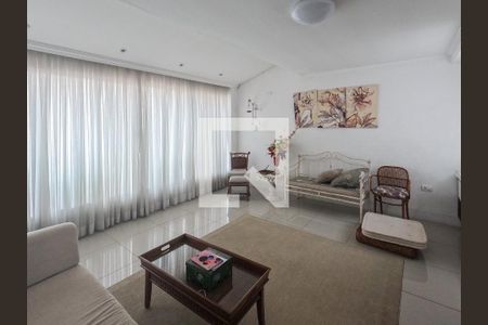Sala de casa à venda com 3 quartos, 200m² em Jardim Santo Elias, São Paulo