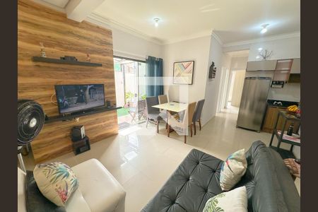 Sala de TV de apartamento para alugar com 3 quartos, 72m² em Ingleses Norte, Florianópolis