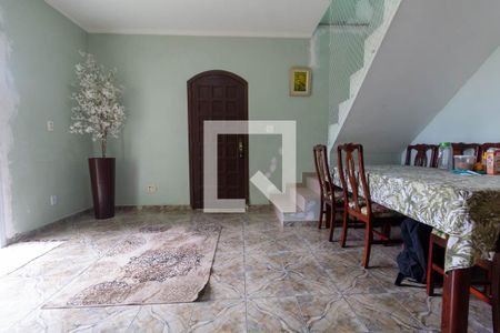 Sala de casa à venda com 4 quartos, 176m² em Jardim Arizona, São Paulo