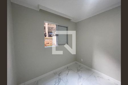 Quarto de apartamento para alugar com 2 quartos, 48m² em Parque Rincao, Cotia