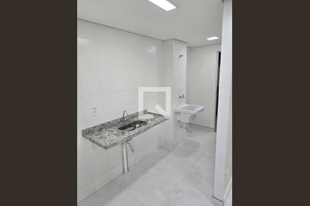 Apartamento à venda com 2 quartos, 90m² em Vila Carmosina, São Paulo