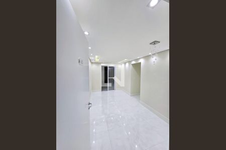 Apartamento à venda com 2 quartos, 90m² em Vila Carmosina, São Paulo