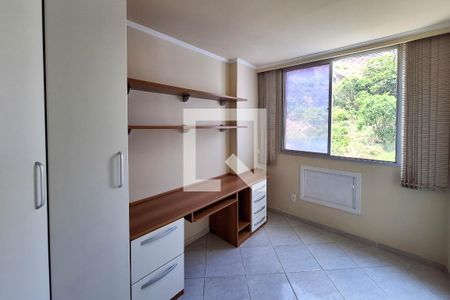 Quarto 1 de apartamento para alugar com 2 quartos, 66m² em Santana, Niterói