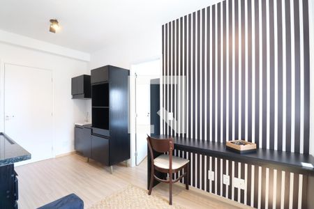 Sala/Cozinha e Area de Serviço de apartamento para alugar com 1 quarto, 24m² em Pompeia, São Paulo