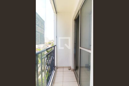 Sacada de apartamento para alugar com 2 quartos, 50m² em Vila Carmosina, São Paulo