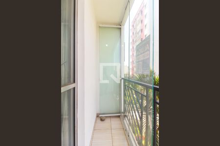 Sacada de apartamento para alugar com 2 quartos, 50m² em Vila Carmosina, São Paulo