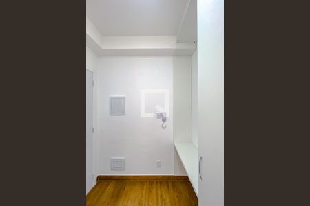 Hall de kitnet/studio para alugar com 1 quarto, 27m² em Cambuci, São Paulo