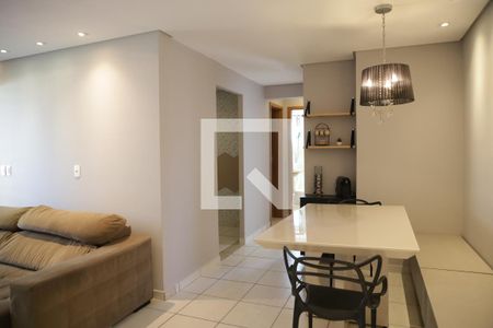 Sala de apartamento para alugar com 3 quartos, 77m² em Parque Amazonia, Goiânia