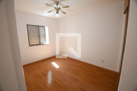 Quarto 2 de apartamento para alugar com 2 quartos, 90m² em Bosque, Campinas