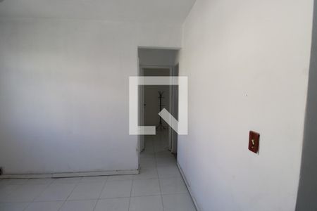 Corredor de apartamento para alugar com 2 quartos, 50m² em Todos Os Santos, Rio de Janeiro
