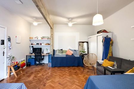 Sala de kitnet/studio à venda com 1 quarto, 37m² em Copacabana, Rio de Janeiro