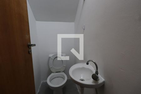 Casa de condomínio à venda com 56m², 2 quartos e 1 vagaLavabo