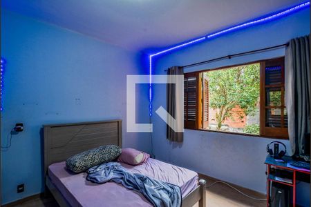 Quarto 2 de casa à venda com 5 quartos, 247m² em Jardim Monte Libano, Santo André