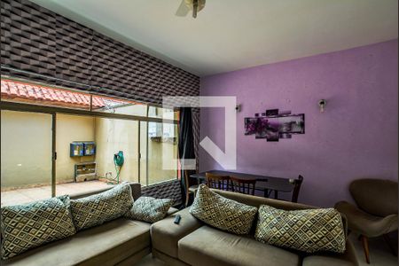 Sala 1 de casa à venda com 5 quartos, 247m² em Jardim Monte Libano, Santo André