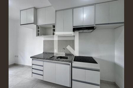 Studio de kitnet/studio para alugar com 0 quarto, 27m² em Jardim das Acácias, São Paulo