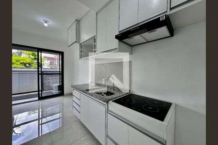 Studio de kitnet/studio para alugar com 0 quarto, 27m² em Jardim das Acácias, São Paulo
