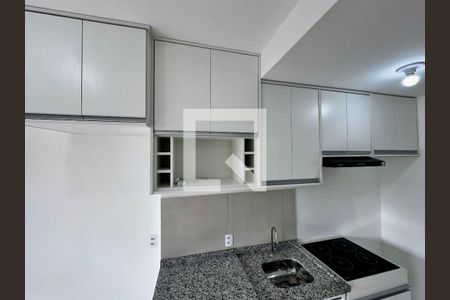 Studio de kitnet/studio para alugar com 0 quarto, 27m² em Jardim das Acácias, São Paulo