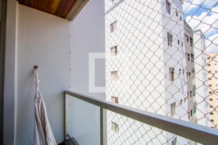 Varanda da sala de apartamento à venda com 2 quartos, 70m² em Vila Valparaíso, Santo André