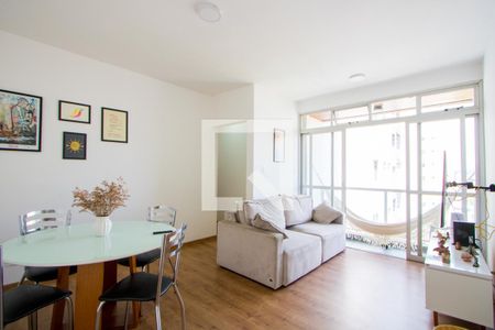 Sala de apartamento à venda com 2 quartos, 70m² em Vila Valparaíso, Santo André
