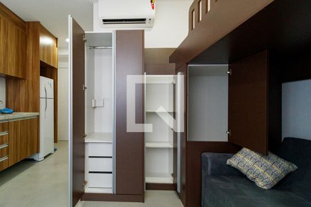Sala / Quarto de casa para alugar com 1 quarto, 23m² em Vila Gustavo, São Paulo